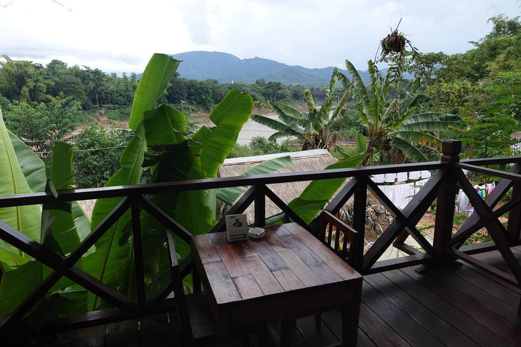 Namkhan Riverside Hotel Luang Prabang Quarto foto